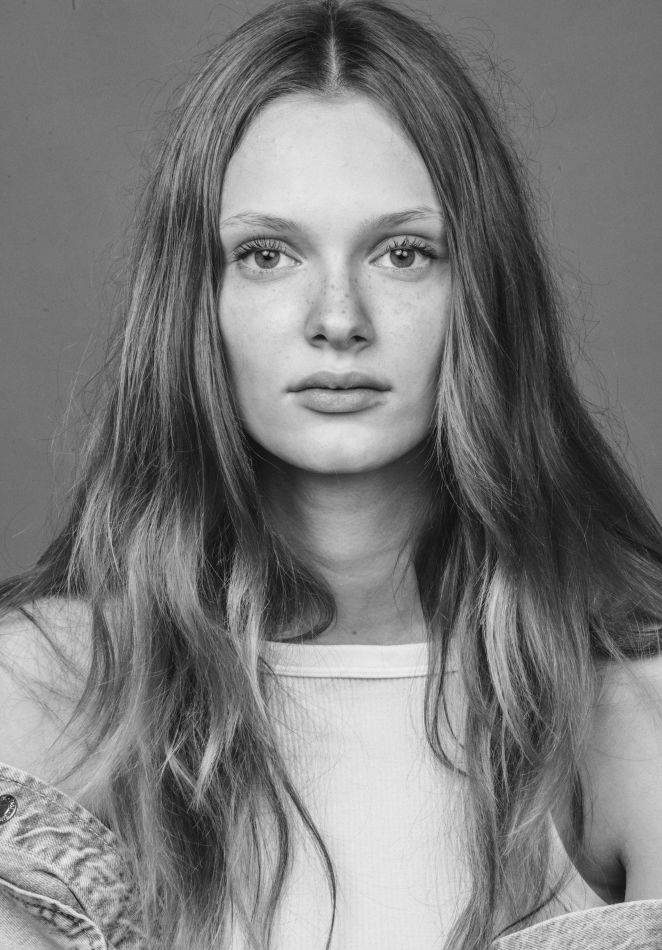 Johana Slezakova - New faces (web)