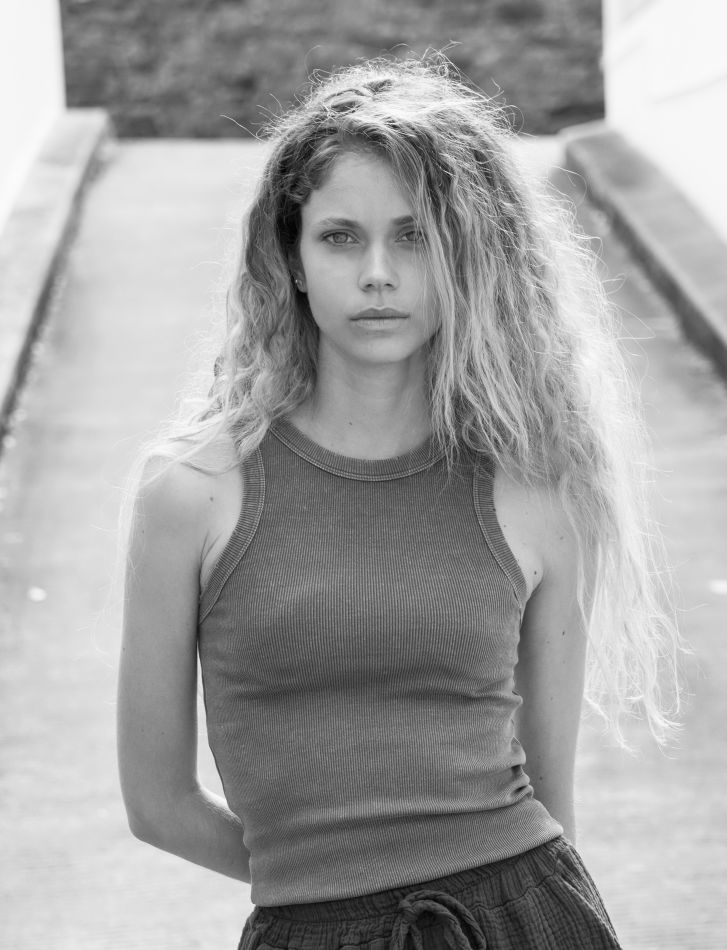 MARIE DUGUE - New faces (web)