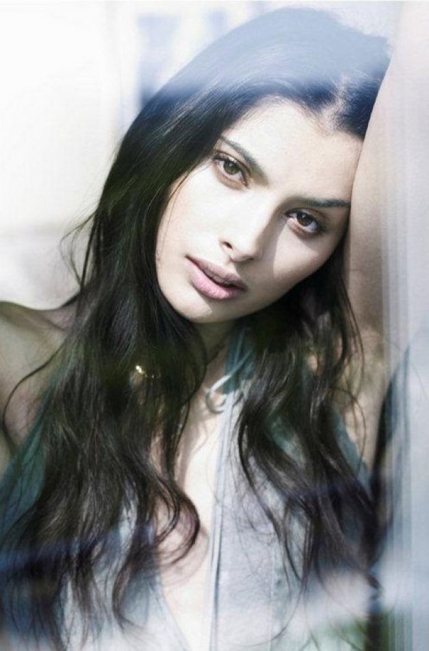 Gabriella WRIGHT - Celebrities (web)