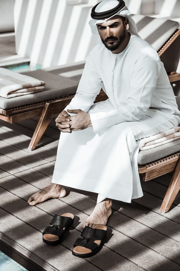 Essam  - book thumbnail