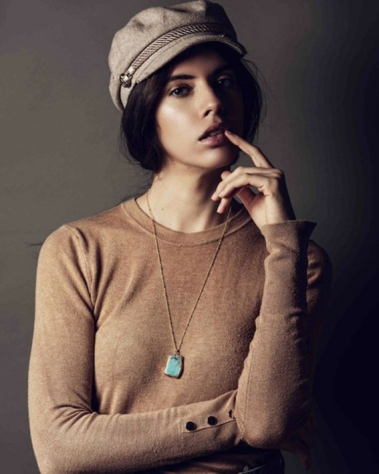 Amanda B  - book large