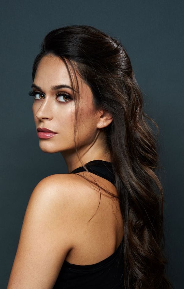 Bettina  - profile picture