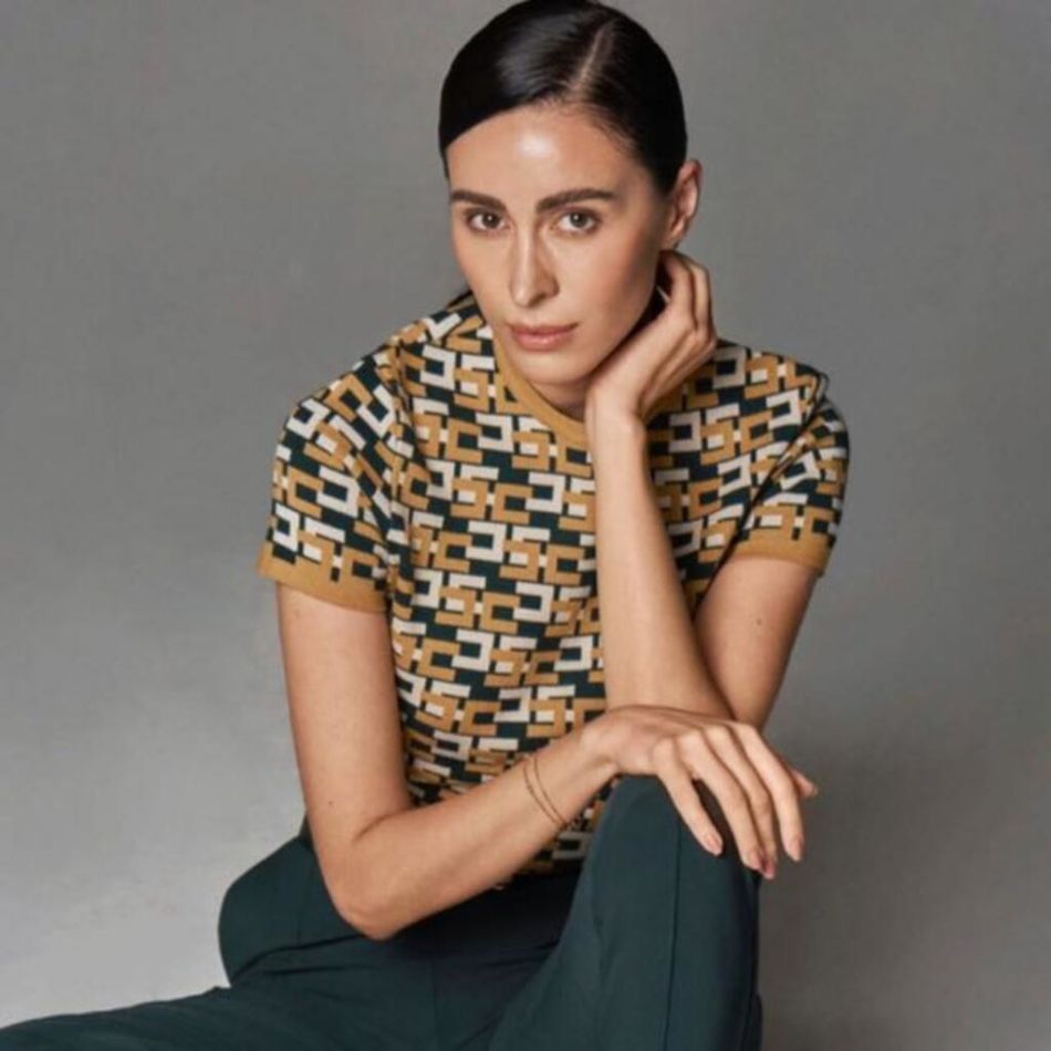 Elvira  - book thumbnail