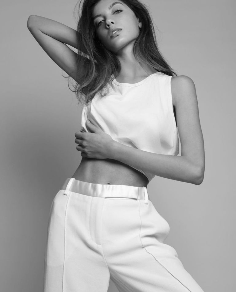 Ravila  - book large