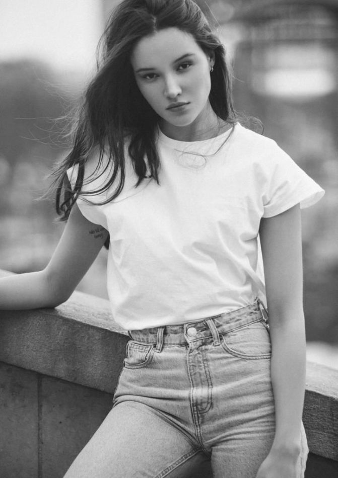 Mayara  - book large