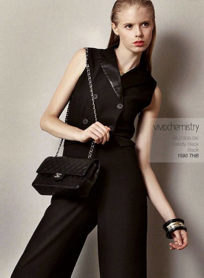 Polina  - book thumbnail