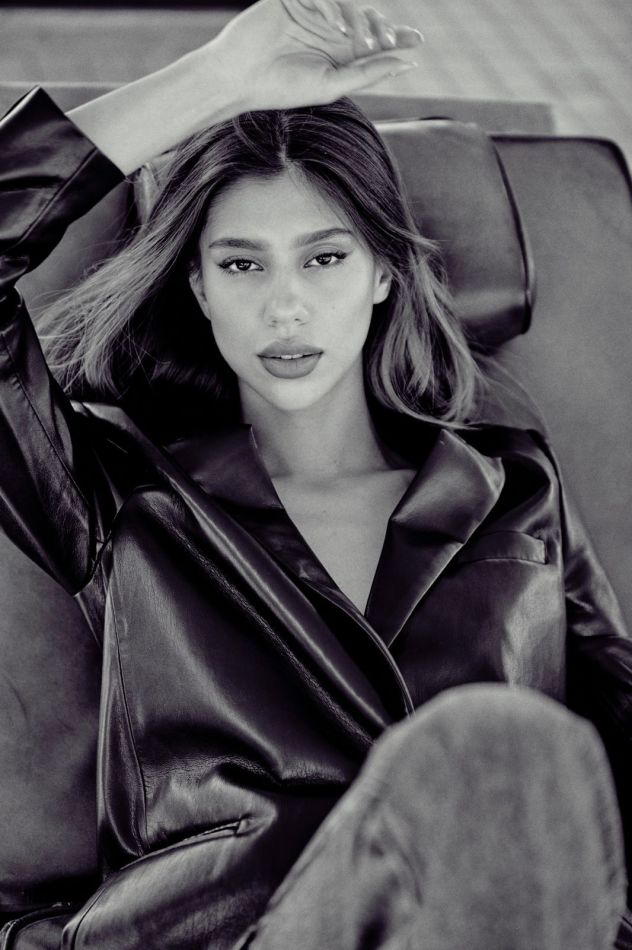 Shabi  - book thumbnail