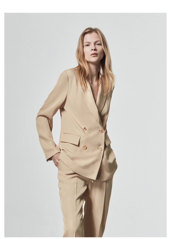 Anastasiya B  - book large