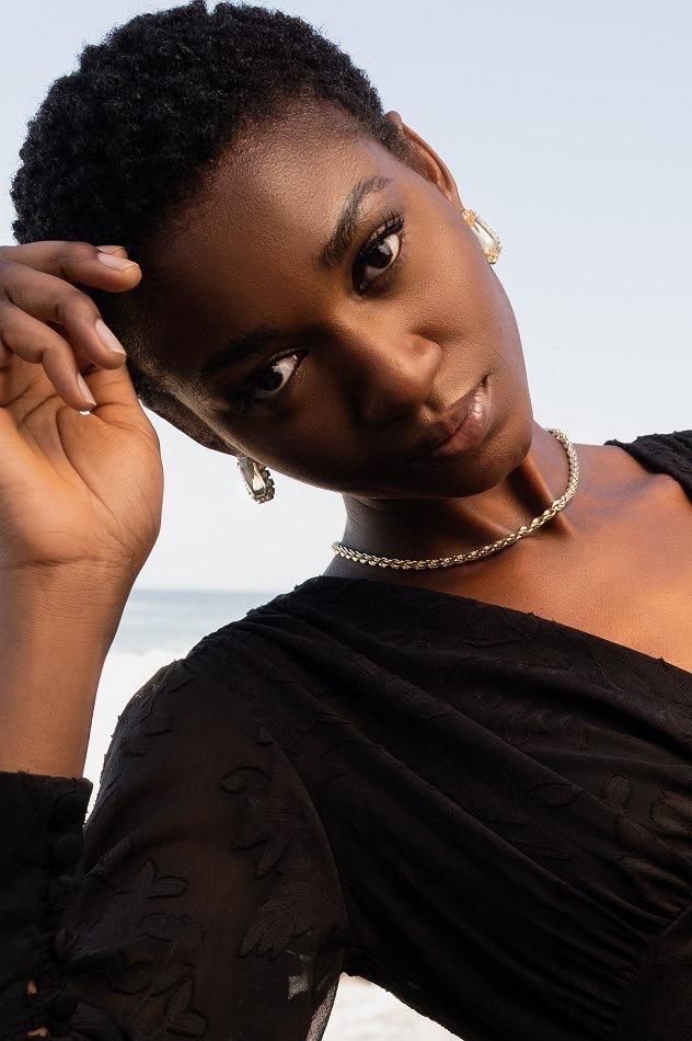 Vanessa  - book thumbnail