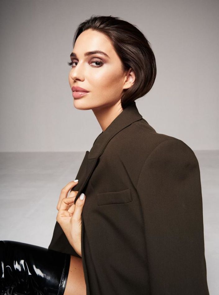 Beatriz A - book thumbnail