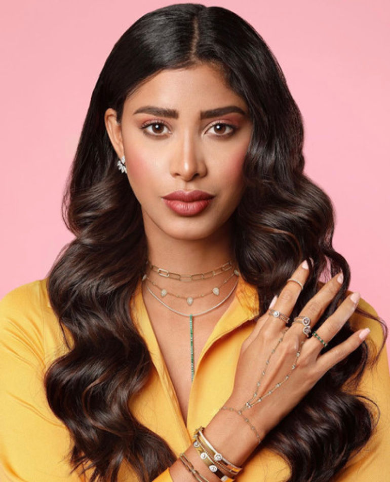 Victoria G  - profile picture