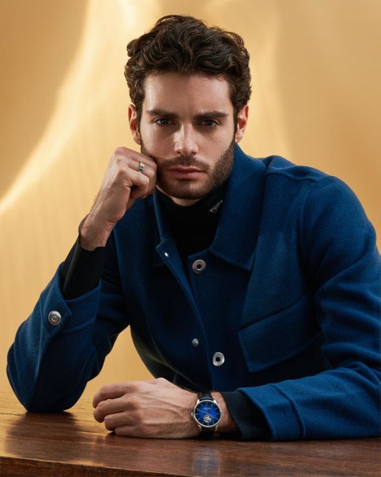 Dario  - book thumbnail