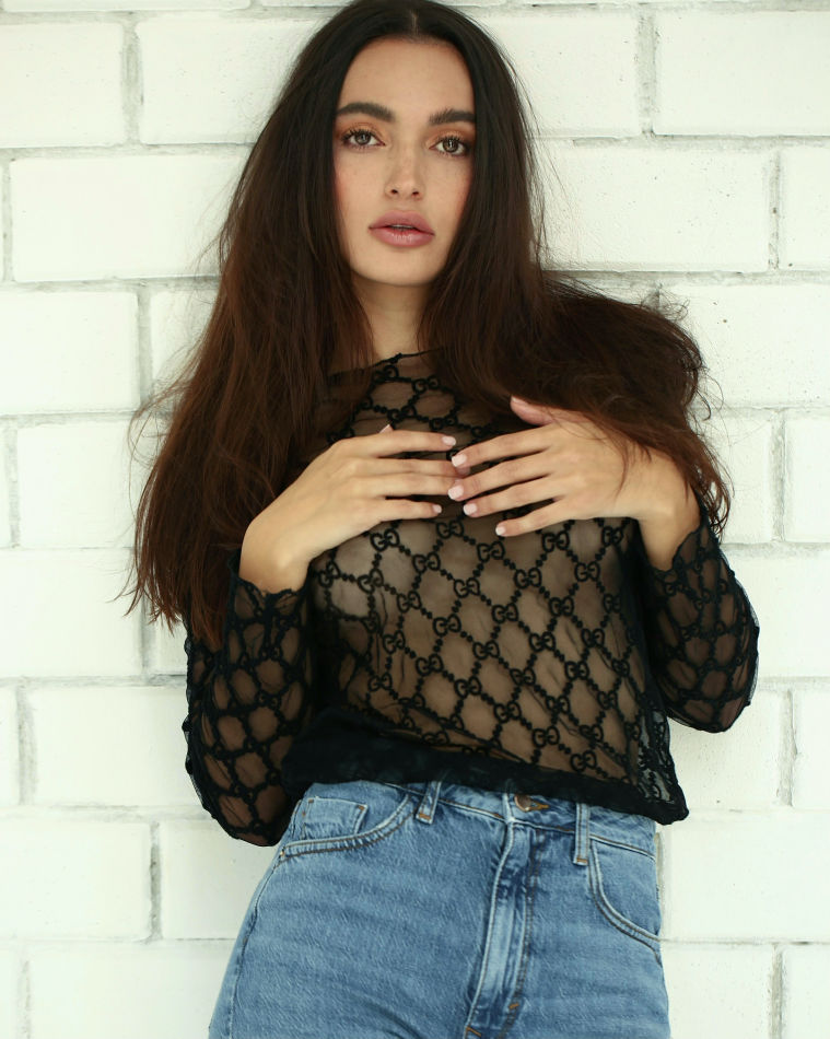 Lari  - book thumbnail