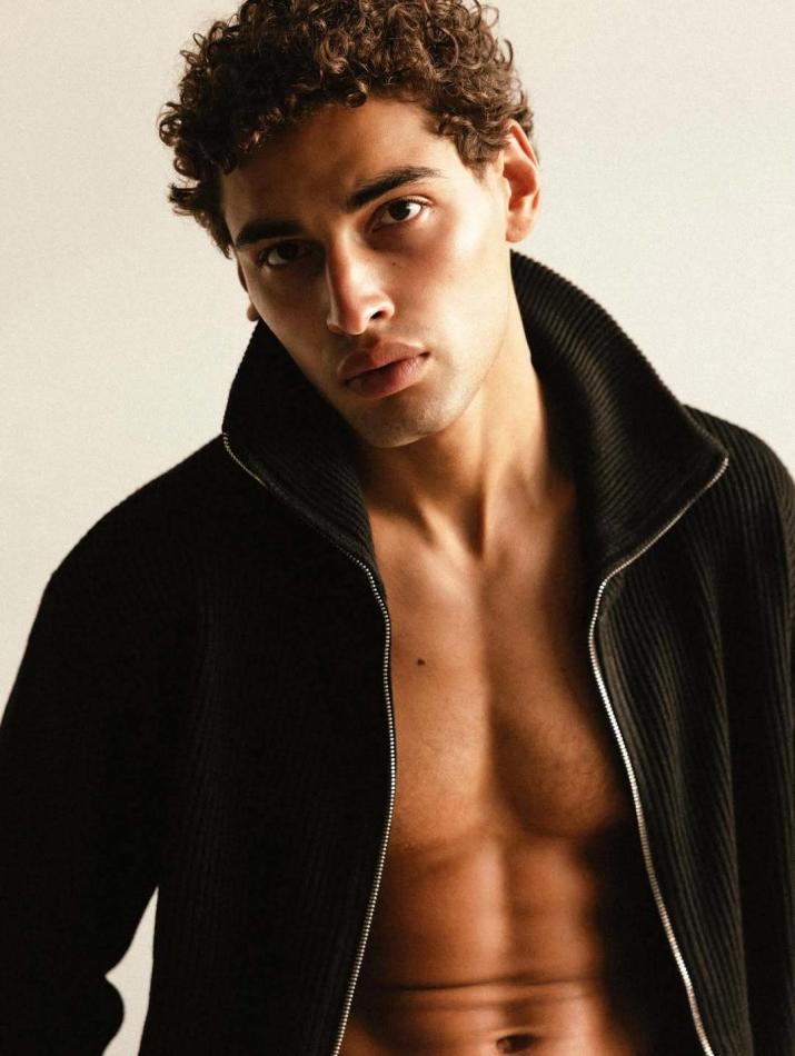 Eitan Marchand - fashion model portfolio photo 20