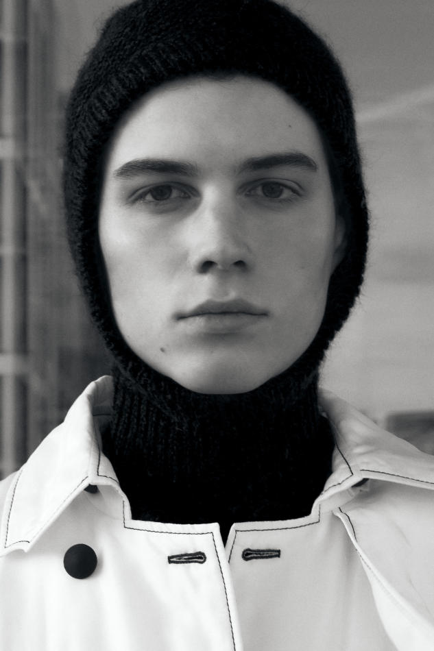 Marc Carbonell - fashion model portfolio photo 7