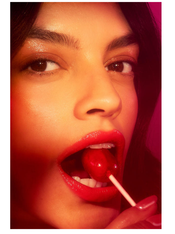 Bianca Redmerski - fashion model portfolio photo 9