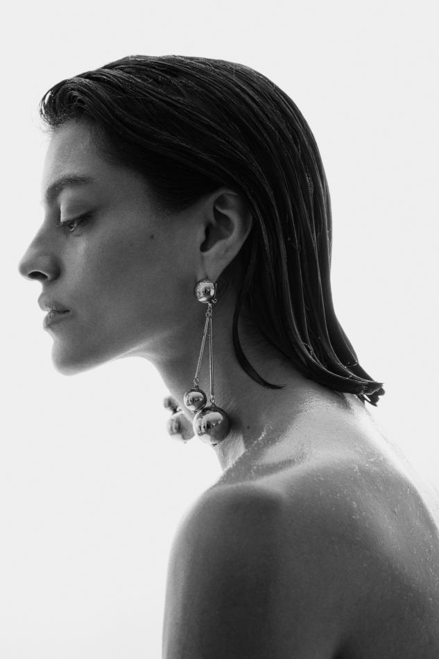 Bianca Redmerski - fashion model portfolio photo 13