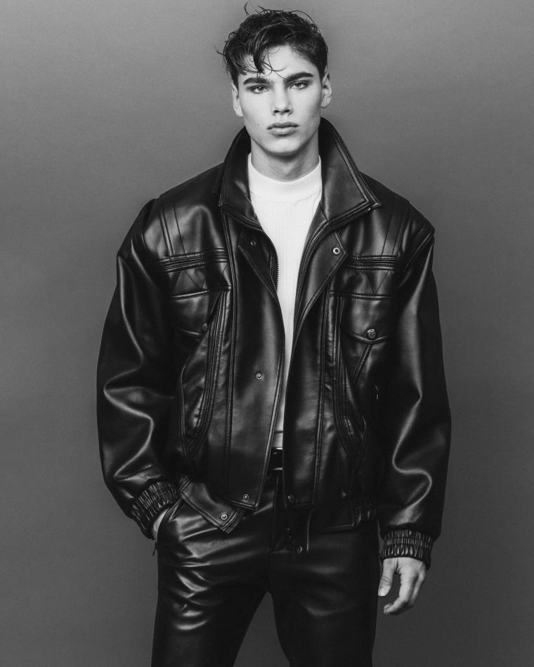 Tijn Van Harte - fashion model portfolio photo 4