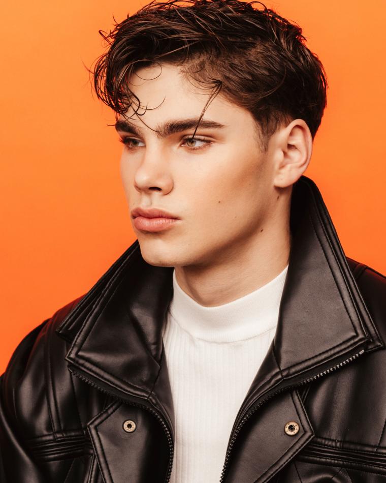 Tijn Van Harte - fashion model portfolio photo 3