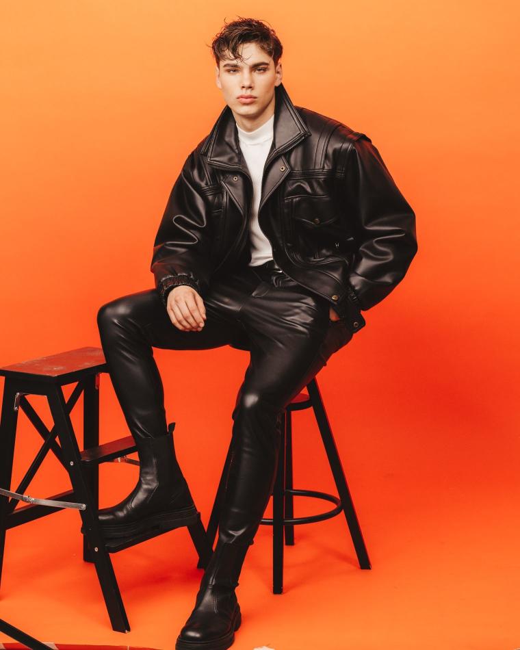 Tijn Van Harte - fashion model portfolio photo 2