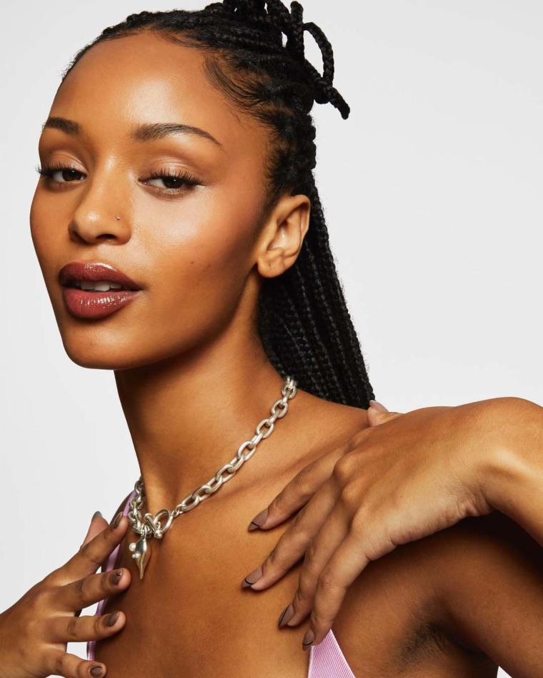 Londyn Harris - fashion model portfolio photo 9