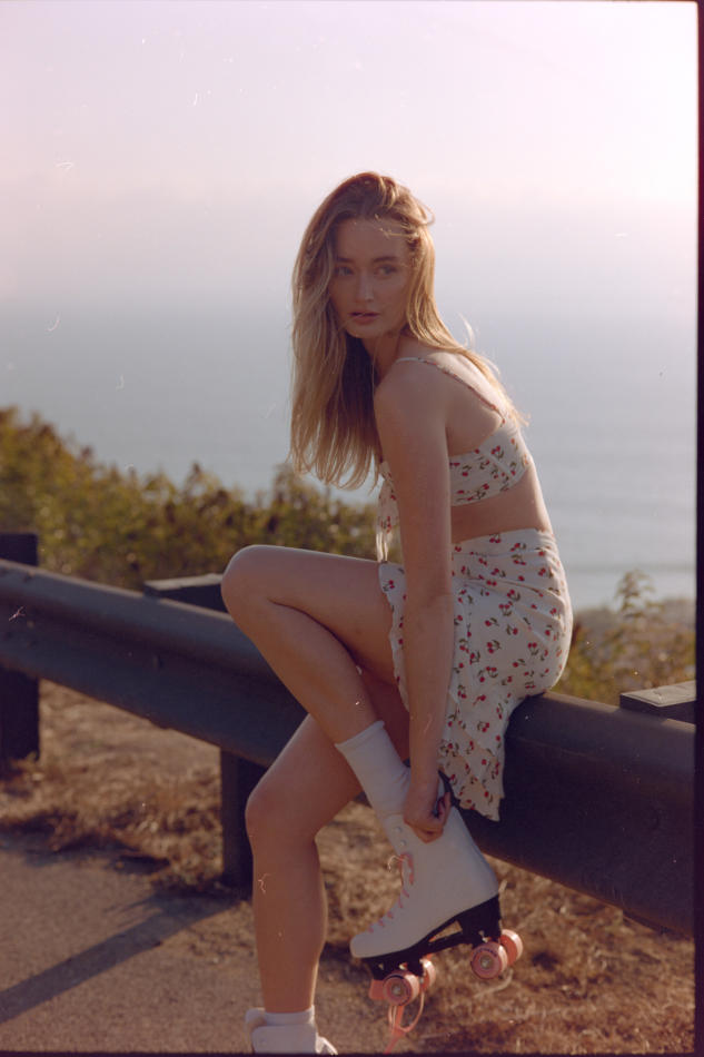Zoey Kay - fashion model portfolio photo 13