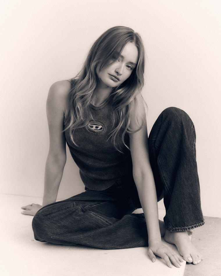 Zoey Kay - fashion model portfolio photo 20