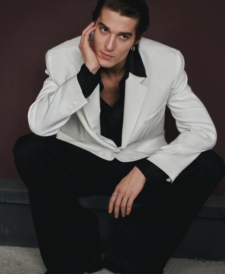 Alexander Blinov - fashion model portfolio photo 16