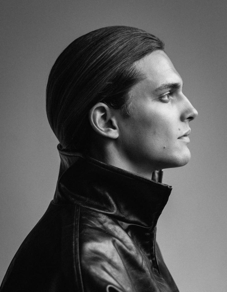 Joey Lanham - fashion model portfolio photo 25