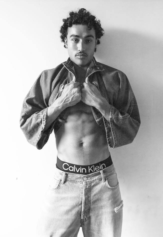 Jaylon Dawson - fashion model portfolio photo 12