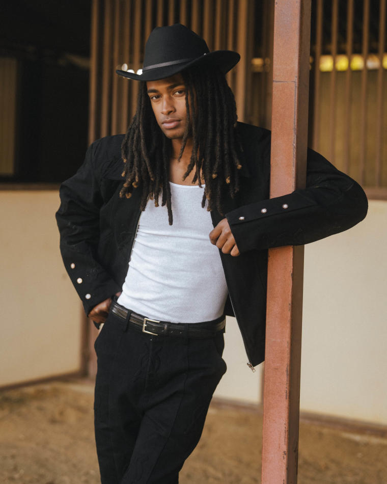 Mark Wheeler - fashion model portfolio photo 21