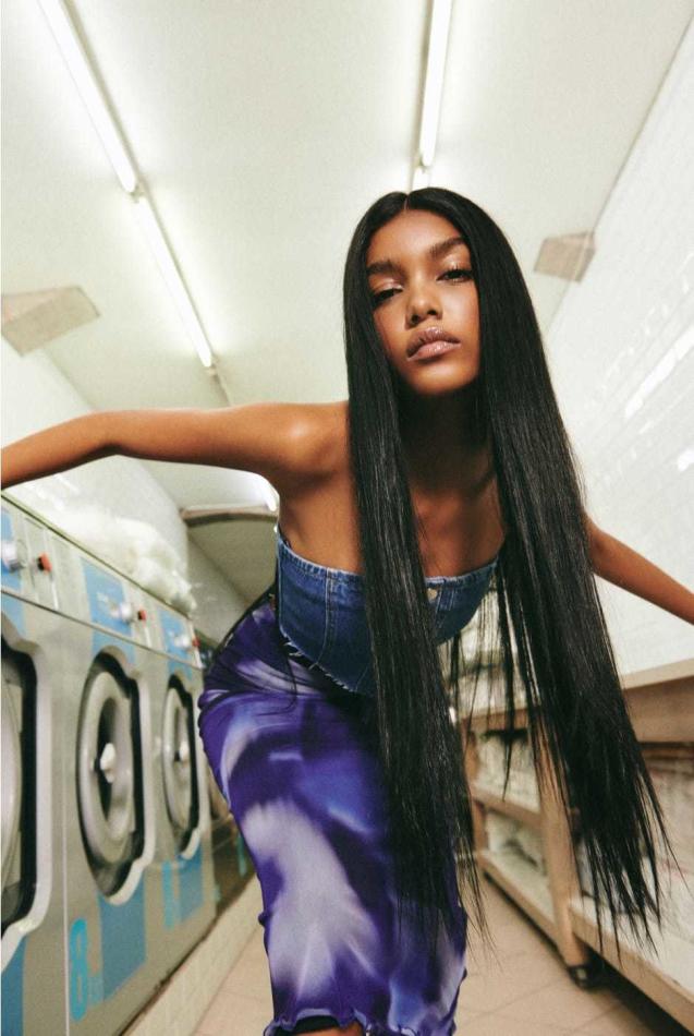 Melanie Castillo - fashion model portfolio photo 3