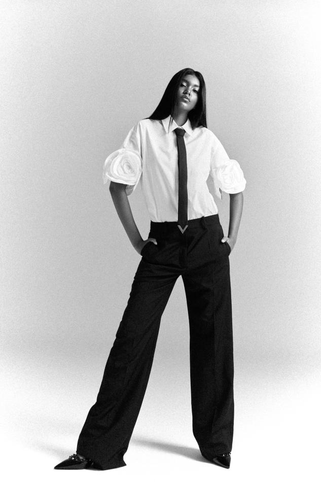 Melanie Castillo - fashion model portfolio photo 11