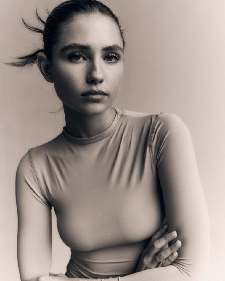 Ida Zeile - fashion model portfolio photo 23