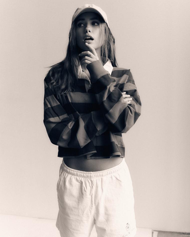 Ida Zeile - fashion model portfolio photo 11