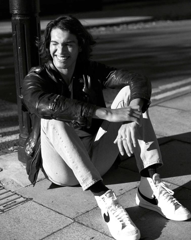 Sydney Lopez - fashion model portfolio photo 17