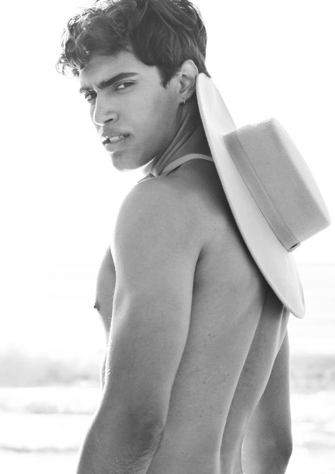Leonardo Rocha - fashion model portfolio photo 24