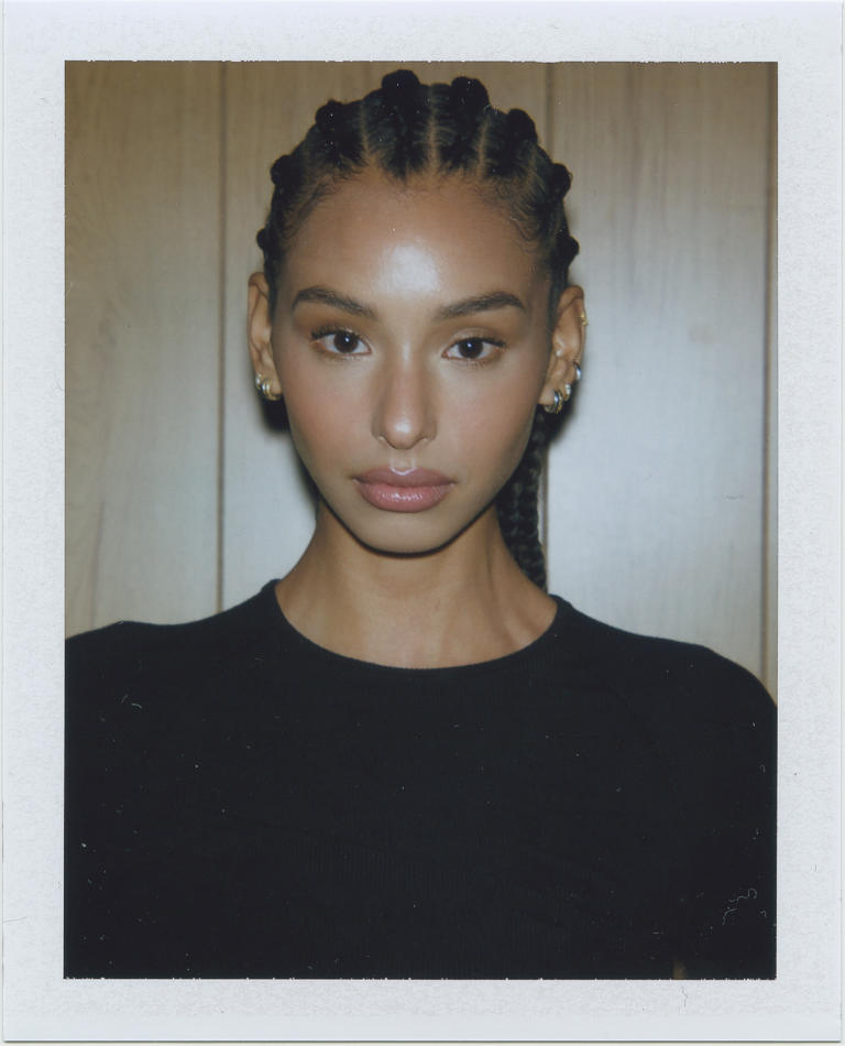 Paris Naro - fashion model portfolio photo 16
