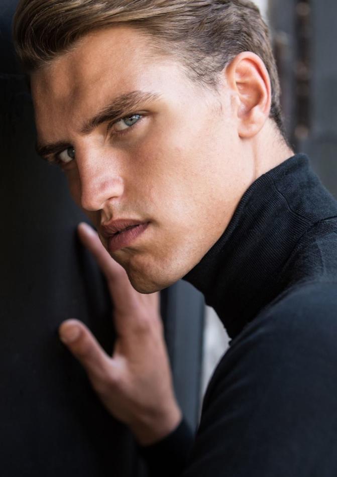 Gennaro Auletto - fashion model portfolio photo 12