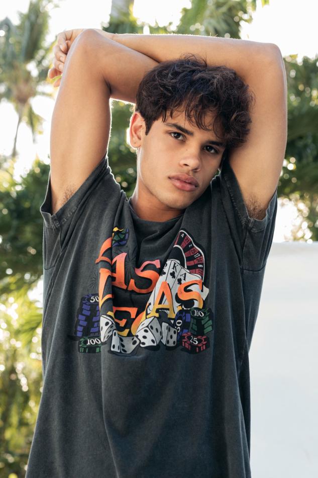 Anthony Quiñones - fashion model portfolio photo 16