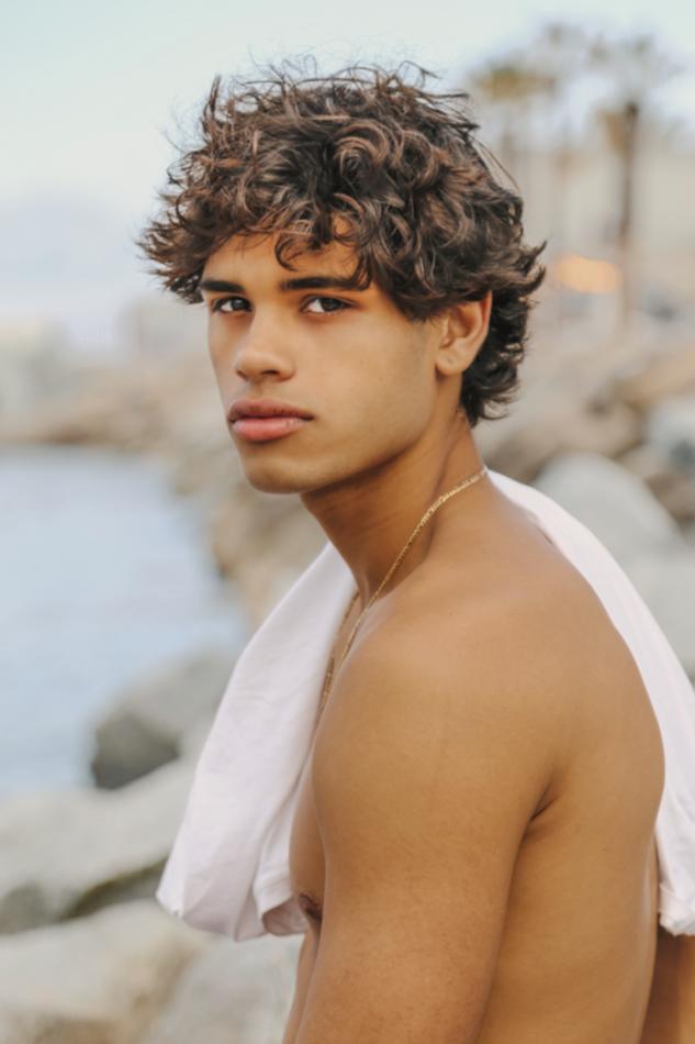 Anthony Quiñones - fashion model portfolio photo 24