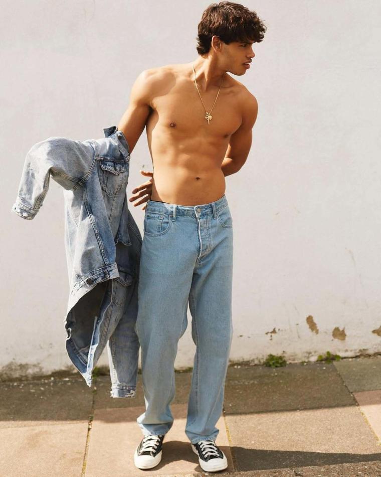 Anthony Quiñones - fashion model portfolio photo 14
