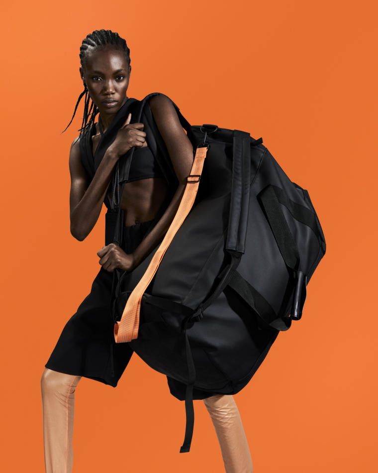 Esther Samuel - fashion model portfolio photo 8