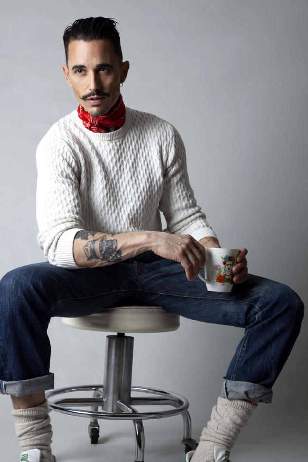 Laurent Caillat - fashion model portfolio photo 5