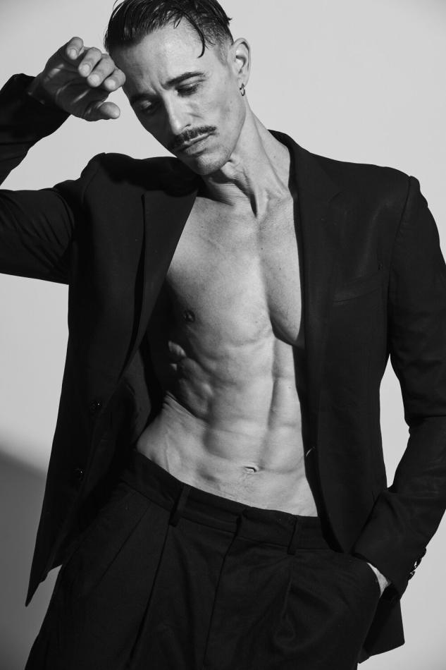 Laurent Caillat - fashion model portfolio photo 9