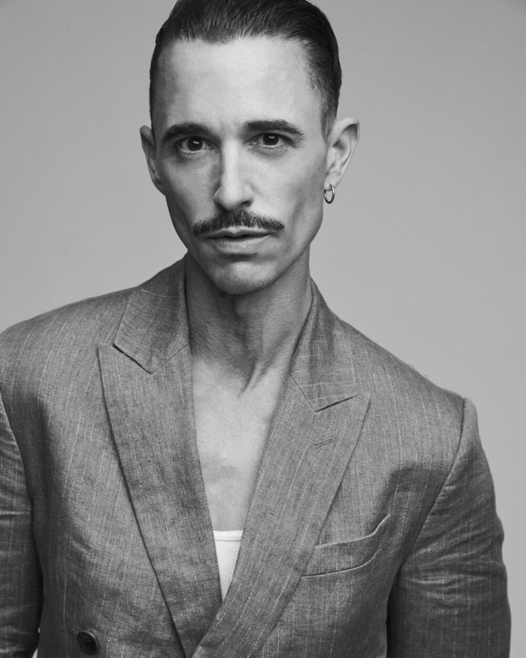 Laurent Caillat - fashion model portfolio photo 4