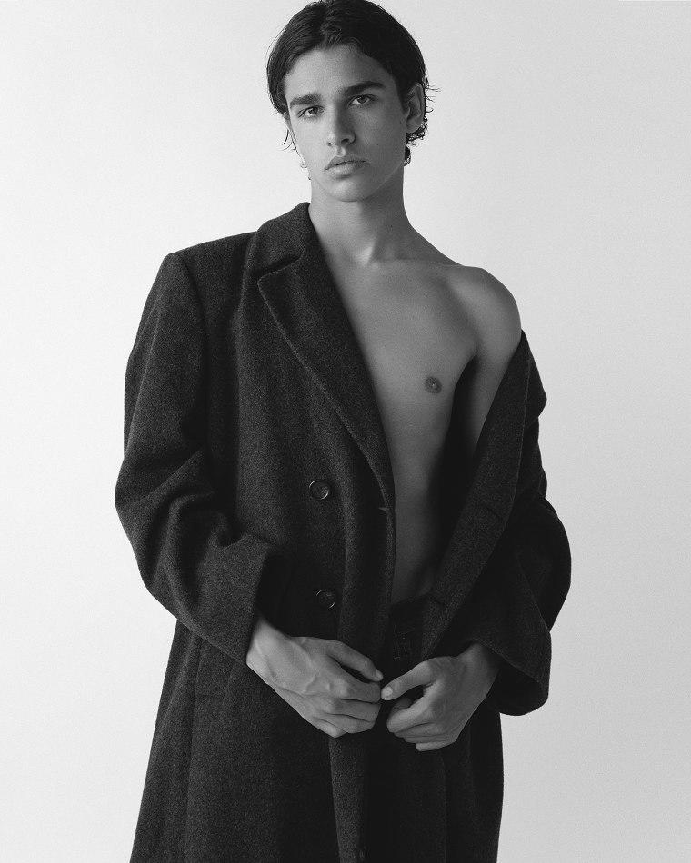 Sammy Thayer - fashion model portfolio photo 10