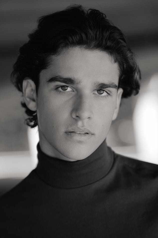 Sammy Thayer - fashion model portfolio photo 9