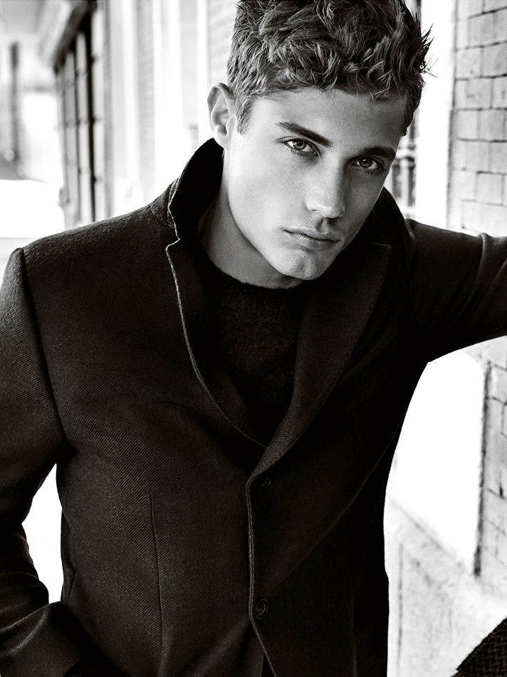 Steven Chevrin - fashion model portfolio photo 18