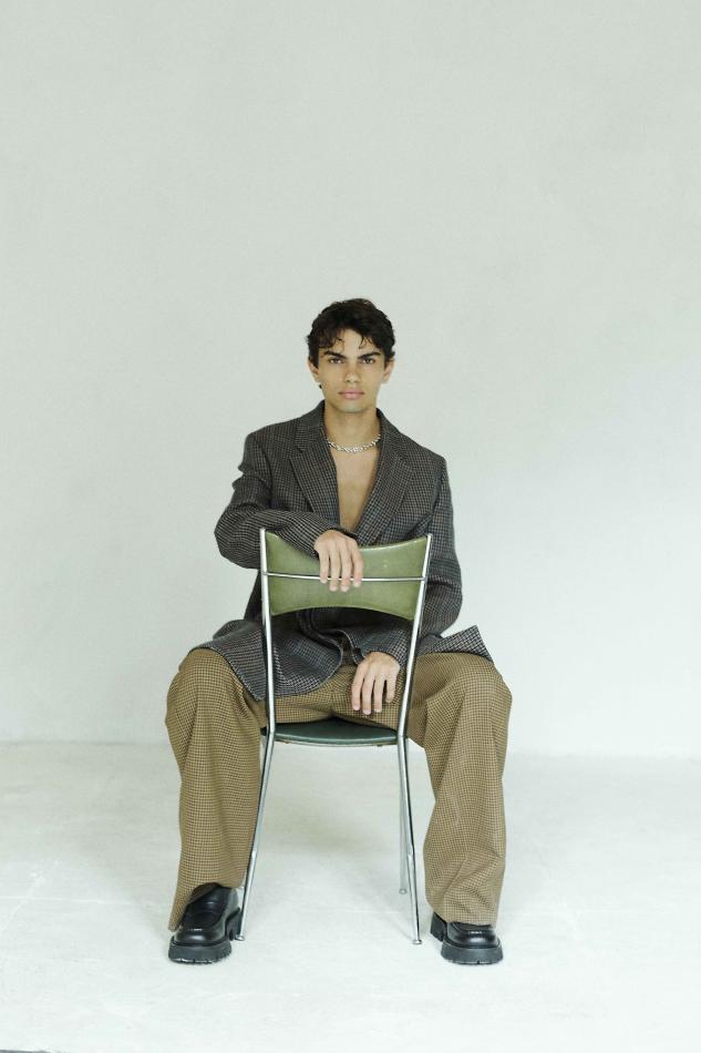Gabriele Lagazio - fashion model portfolio photo 4